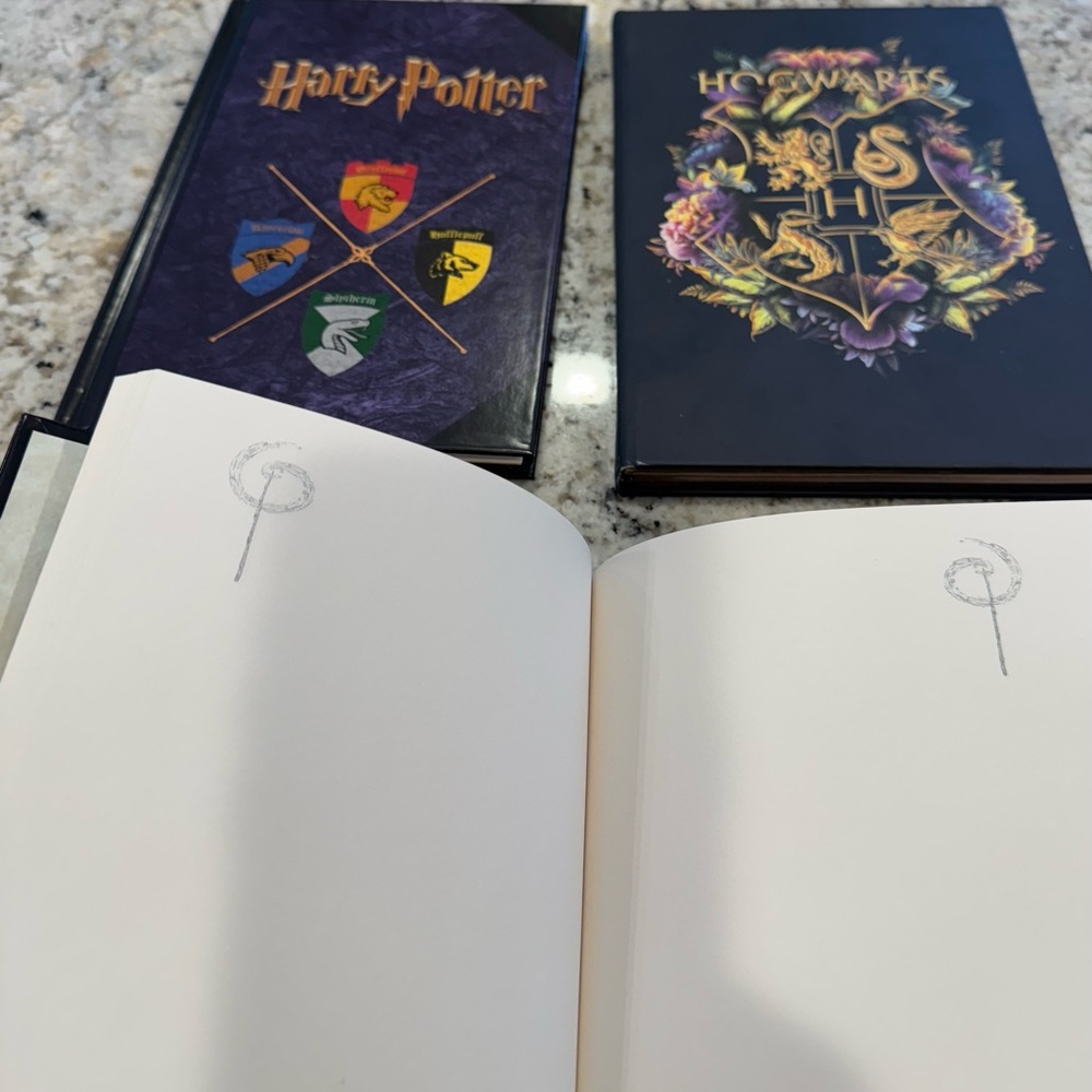 ✨ Harry Potter Notebook Bundle – 3 Notebooks (2 Lined, 1 Blank) ✨ - Picture 5 of 6